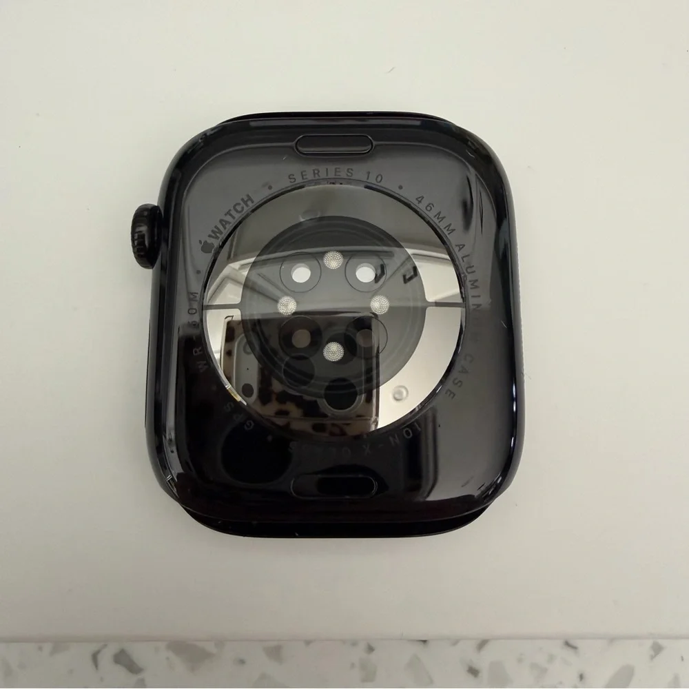 Apple Watch Series 10 46mm Jet Black Aluminum GPS Bundle - Picture 5 of 11